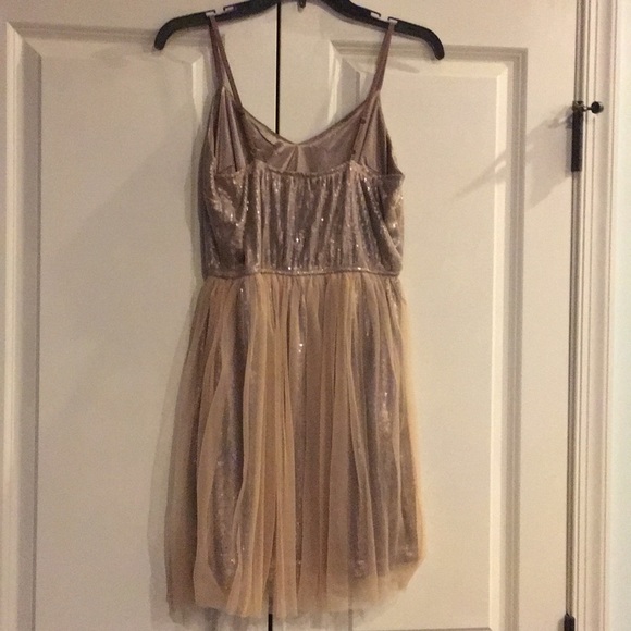 Pitaya Lovposh Champagne Gold Shimmer Tulle Sequin Dress - Picture 5 of 6